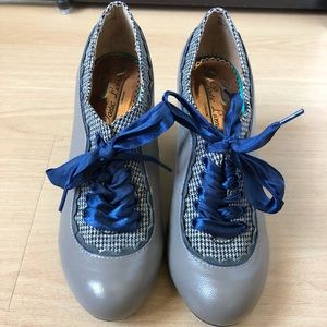 Poetic Licence BacklashOxford Heel Size US 6